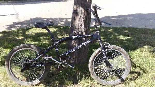 Bicicleta fratta viper online dh