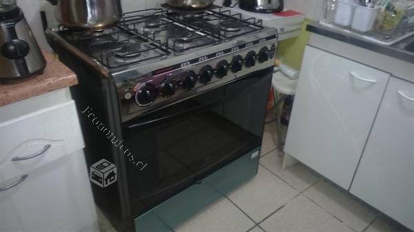Vendo Cocina grande 2015-09-21 en Economicos de El Mercurio
