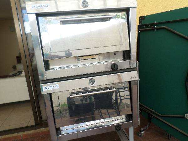 Horno Industrial Gas Maigas 2 Cámaras 242 L. Silver - Hornos y Microondas  Empotrables | Paris.cl