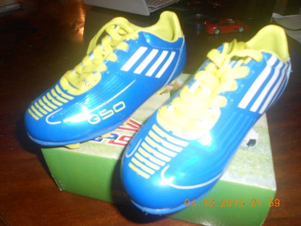 Vendo zapatillas de futboll marca GRASEP 2016-01-09 en Economicos de El  Mercurio