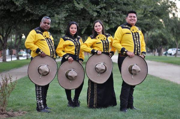 MARIACHIS CRISTIANOS EN SANTIAQGO DE CHILE AGUILAS DE CRISTO 2018-04-09  Economicos de El Mercurio