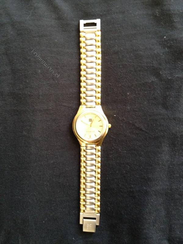 Elegante Reloj Givenchy .swiss Mov't 3atm 2015-12-18 en Economicos  de El Mercurio